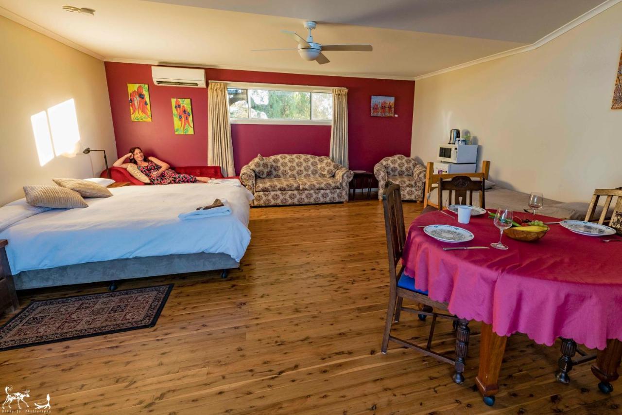دوبو Bulwarra Bed & Breakfast المظهر الخارجي الصورة